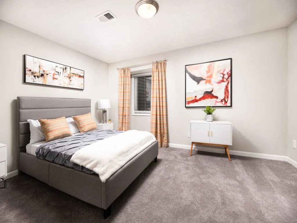 modern bedroom Elite at City View apartments Located near Hwy 285 and Camp Creek Parkway